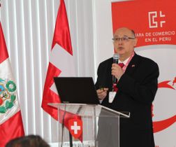 Conferencia en la Cámara de Comercio Suiza en el Perú